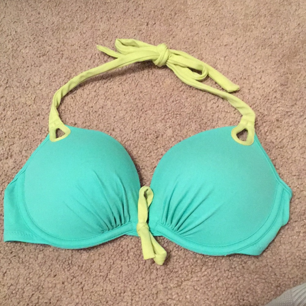 Victoria Secret swim top size 34C very padded.